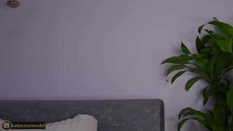 Katie online show from October 2025 11:18:02 AM