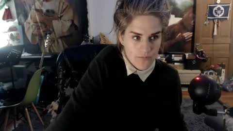 Katie online show from September 2025 04:16:01 AM