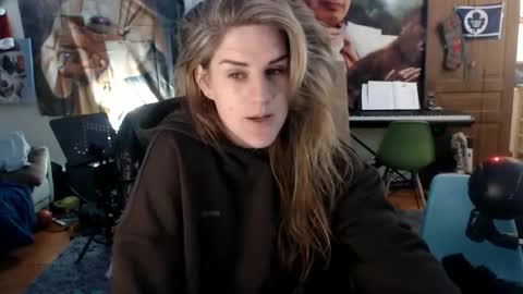 Snapshot of katiecutie_5 chatting on March 2026 05:35:01 AM Katie online show from March 2026 05:35:01 AM