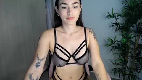 Snapshot of katiejane_ chatting on June 2026 11:03:02 AM Katie Jane online show from June 2026 11:03:02 AM