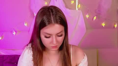 Snapshot of katiereeves chatting on October 2025 05:13:02 PM katiereeves online show from October 2025 05:13:02 PM