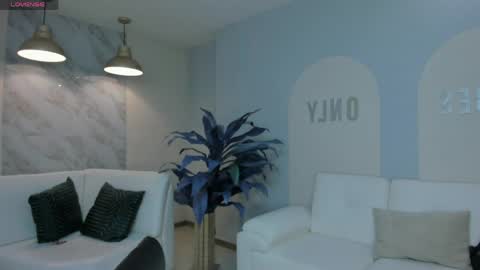 Kate Stonne online show from March 2026 12:08:01 PM