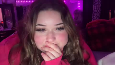 katiexjaxsonn online show from December 2024 06:22:02 AM