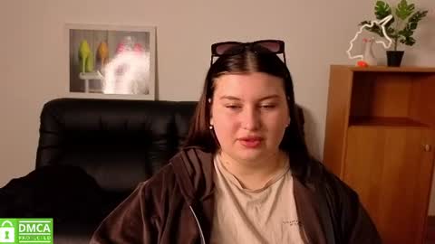 Katina online show from July 2026 06:05:01 PM