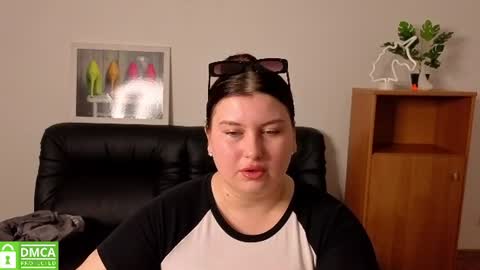 Katina online show from July 2026 06:04:02 PM