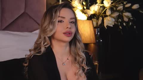 Snapshot of katjolie chatting on February 2025 07:48:02 PM KatJolie online show from February 2025 07:48:02 PM