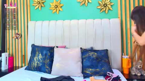 K A T L Y N  online show from March 2025 06:32:01 PM