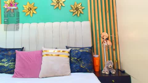 K A T L Y N  online show from March 2025 05:14:02 PM