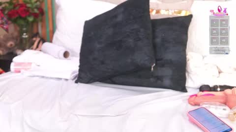 K A T L Y N  online show from September 2025 07:16:01 PM