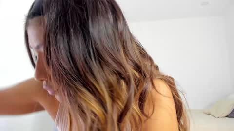 Snapshot of katnees_correa chatting on December 2024 07:58:01 AM Follow me on instagram and twitter as correaktnees online show from December 2024 07:58:01 AM