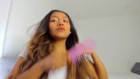 Snapshot of katnees_correa chatting on December 2024 08:29:01 AM Follow me on instagram and twitter as correaktnees online show from December 2024 08:29:01 AM