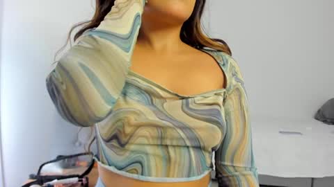 Snapshot of katnees_correa chatting on December 2024 07:35:01 AM Follow me on instagram and twitter as correaktnees online show from December 2024 07:35:01 AM