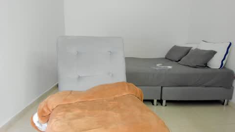 Snapshot of katnees_correa chatting on January 2025 10:01:01 AM Follow me on instagram and twitter as correaktnees online show from January 2025 10:01:01 AM