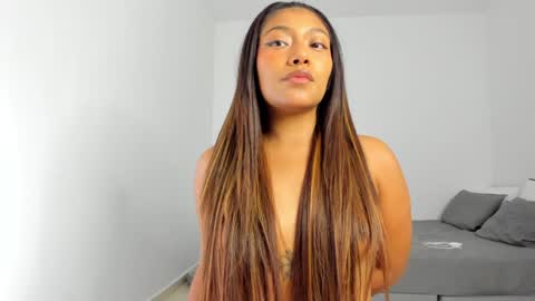 Snapshot of katnees_correa chatting on January 2025 01:03:01 PM Follow me on instagram and twitter as correaktnees online show from January 2025 01:03:01 PM
