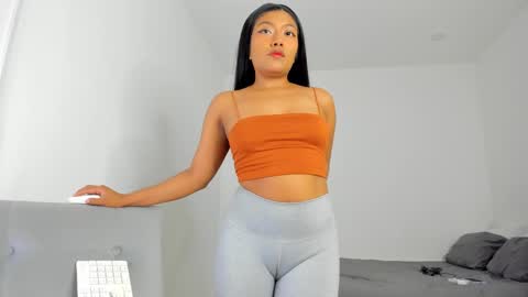 Snapshot of katnees_correa chatting on February 2025 06:34:01 AM Follow me on instagram and twitter as correaktnees online show from February 2025 06:34:01 AM