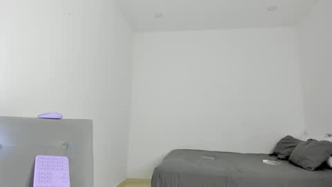Snapshot of katnees_correa chatting on March 2025 10:41:02 AM Follow me on instagram and twitter as correaktnees online show from March 2025 10:41:02 AM