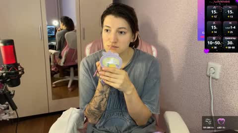   naked in pvt show 100 tk online show from February 2025 10:54:02 AM