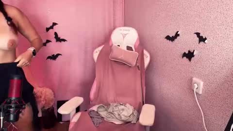   naked in pvt show 100 tk online show from October 2025 08:27:02 AM