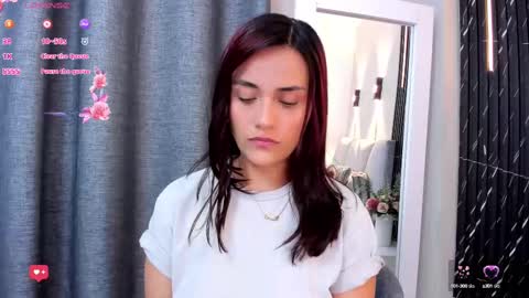 Snapshot of katrina_kaif_x chatting on September 2025 07:18:02 PM Keyla online show from September 2025 07:18:02 PM