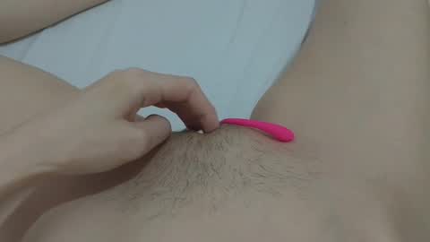 Snapshot of katrinna_arinna chatting on January 2025 03:42:01 PM katrina dont forget to give me thumbs up online show from January 2025 03:42:01 PM