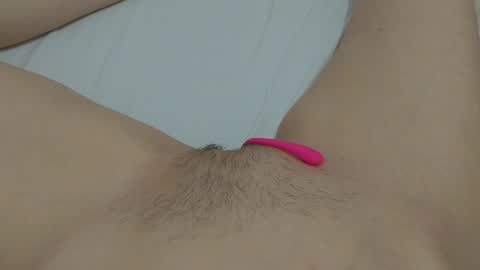 Snapshot of katrinna_arinna chatting on January 2025 11:24:01 PM katrina dont forget to give me thumbs up online show from January 2025 11:24:01 PM