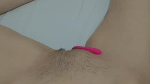 Snapshot of katrinna_arinna chatting on January 2025 09:36:01 PM katrina dont forget to give me thumbs up online show from January 2025 09:36:01 PM