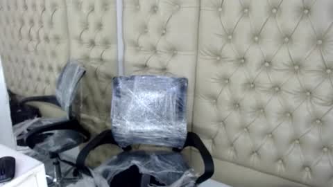 KatrinneHott online show from December 2025 08:02:01 PM