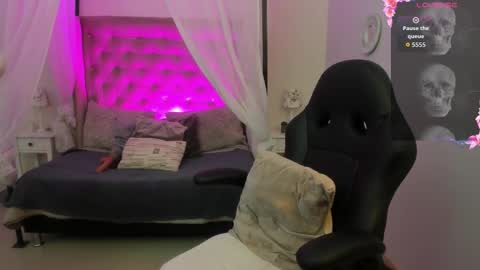 Snapshot of kattarina_ chatting on September 2025 10:48:02 AM kattarina_ online show from September 2025 10:48:02 AM