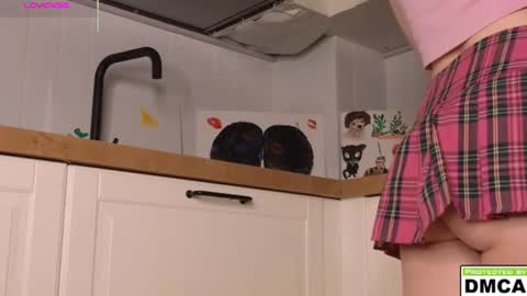 I dont know whats gonna happen today but my name is Katty and lets start being friends online show from June 2026 07:40:01 PM