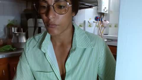 Snapshot of kattleyagray chatting on March 2025 03:20:02 PM KattleyaGrey online show from March 2025 03:20:02 PM