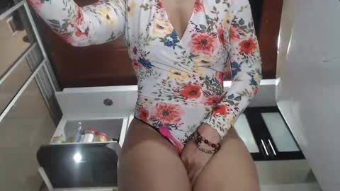 Snapshot of kattleyagray chatting on September 2025 09:04:02 PM KattleyaGrey online show from September 2025 09:04:02 PM