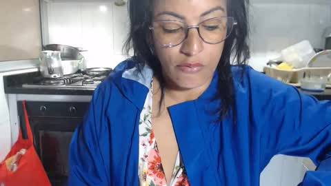 Snapshot of kattleyagray chatting on September 2025 02:43:02 PM KattleyaGrey online show from September 2025 02:43:02 PM