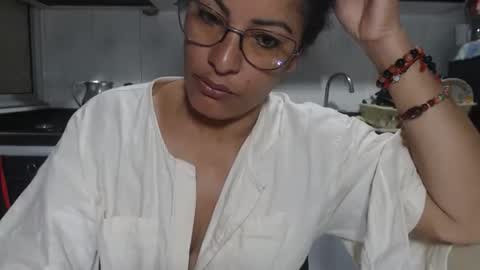 Snapshot of kattleyagray chatting on October 2025 10:58:02 AM KattleyaGrey online show from October 2025 10:58:02 AM