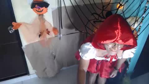 Snapshot of kattleyagray chatting on October 2025 06:20:02 PM KattleyaGrey online show from October 2025 06:20:02 PM