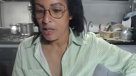 KattleyaGrey online show from November 2025 12:05:02 PM