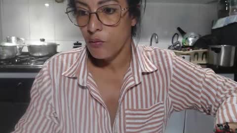 KattleyaGrey online show from November 2025 09:47:01 PM