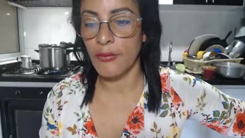 KattleyaGrey online show from November 2025 10:01:01 PM