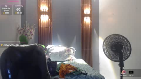 Snapshot of katty_findom_ chatting on February 2025 04:47:01 PM katty online show from February 2025 04:47:01 PM