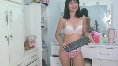 Snapshot of katty_lovely chatting on April 2026 10:54:02 PM Katty online show from April 2026 10:54:02 PM