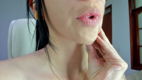 Snapshot of katty_mouth chatting on January 2025 12:24:01 AM Katty online show from January 2025 12:24:01 AM