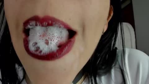 Snapshot of katty_mouth chatting on February 2025 07:02:01 PM Katty online show from February 2025 07:02:01 PM