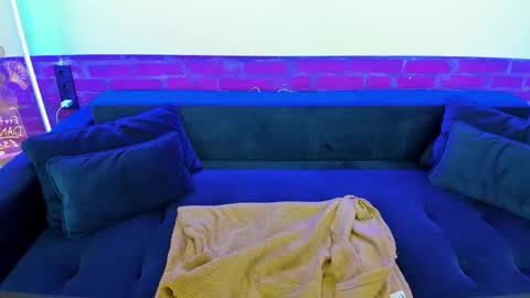 Katty online show from November 2025 07:40:01 AM