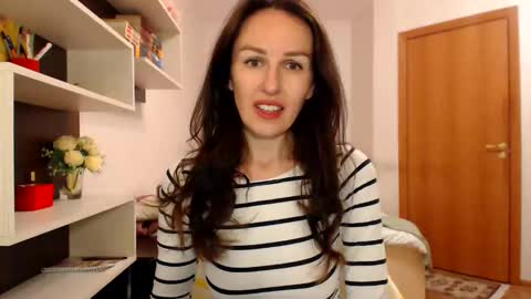 KattySapphire online show from September 2025 01:56:02 PM