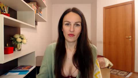 KattySapphire online show from November 2025 03:00:02 PM
