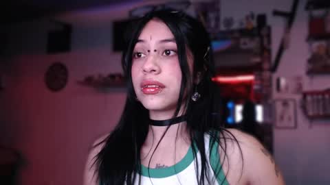 Snapshot of kattze chatting on January 2025 05:03:02 AM online show from January 2025 05:03:02 AM
