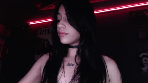      online show from November 2025 02:54:02 AM