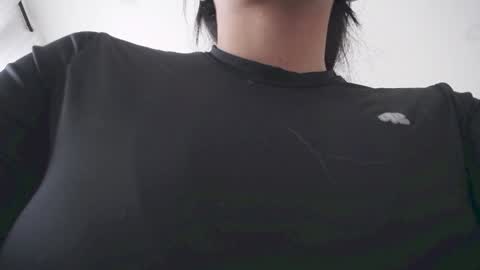  K a t  y  online show from December 2025 06:23:01 PM