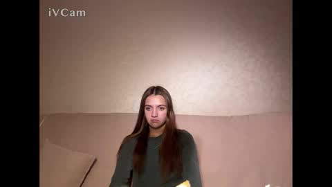 Snapshot of katy_cute_18 chatting on September 2025 01:34:02 PM Katy online show from September 2025 01:34:02 PM