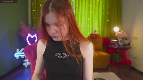 Snapshot of katy_ethereal chatting on May 2026 03:02:01 AM Katy - online show from May 2026 03:02:01 AM