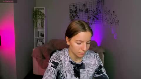 Snapshot of katy_may_ chatting on October 2025 09:40:02 AM Kate online show from October 2025 09:40:02 AM